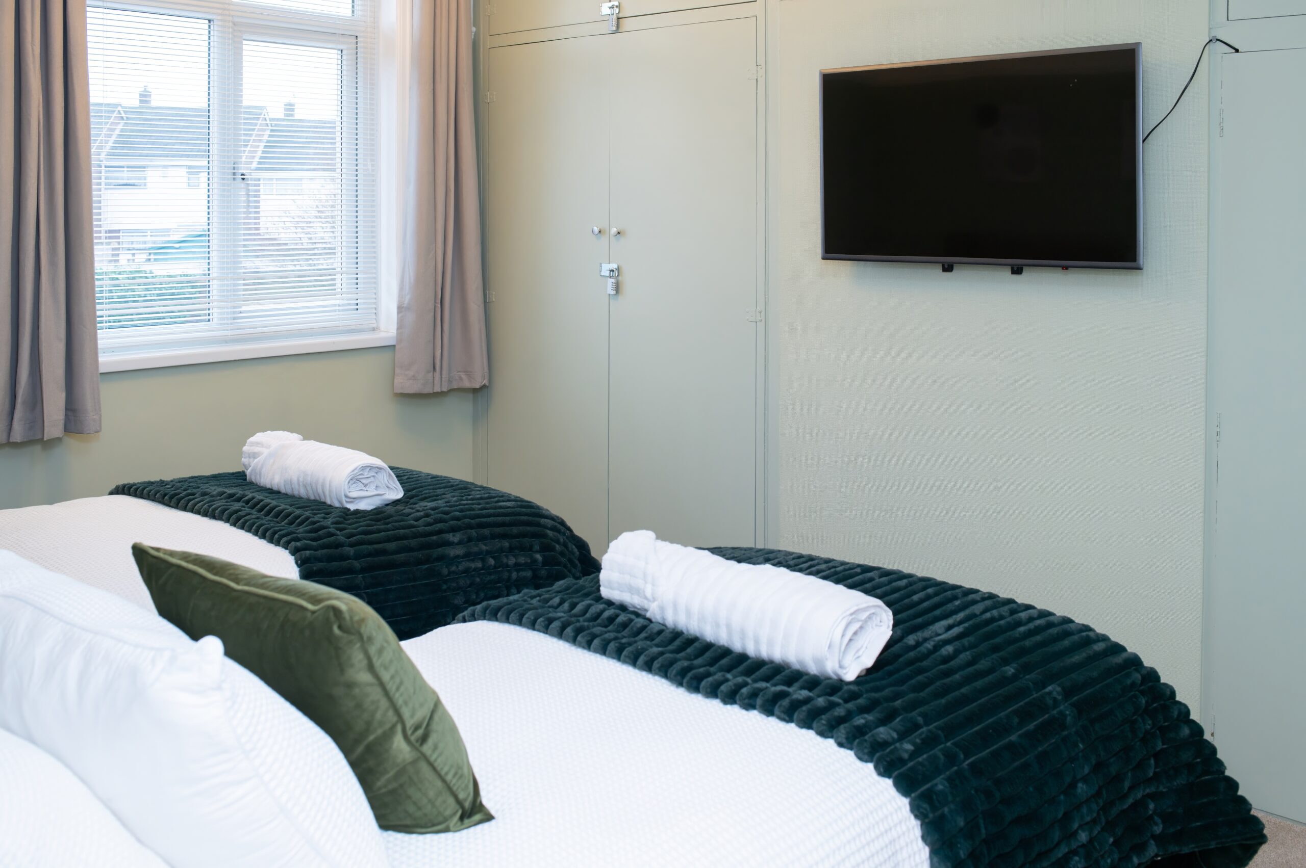 Twin Room Biddulph house Smart TV