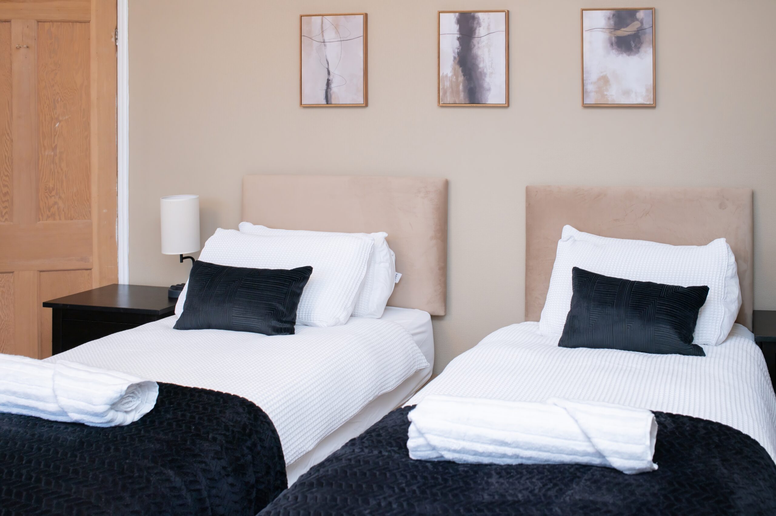 Biddulph House twin room for contractors
