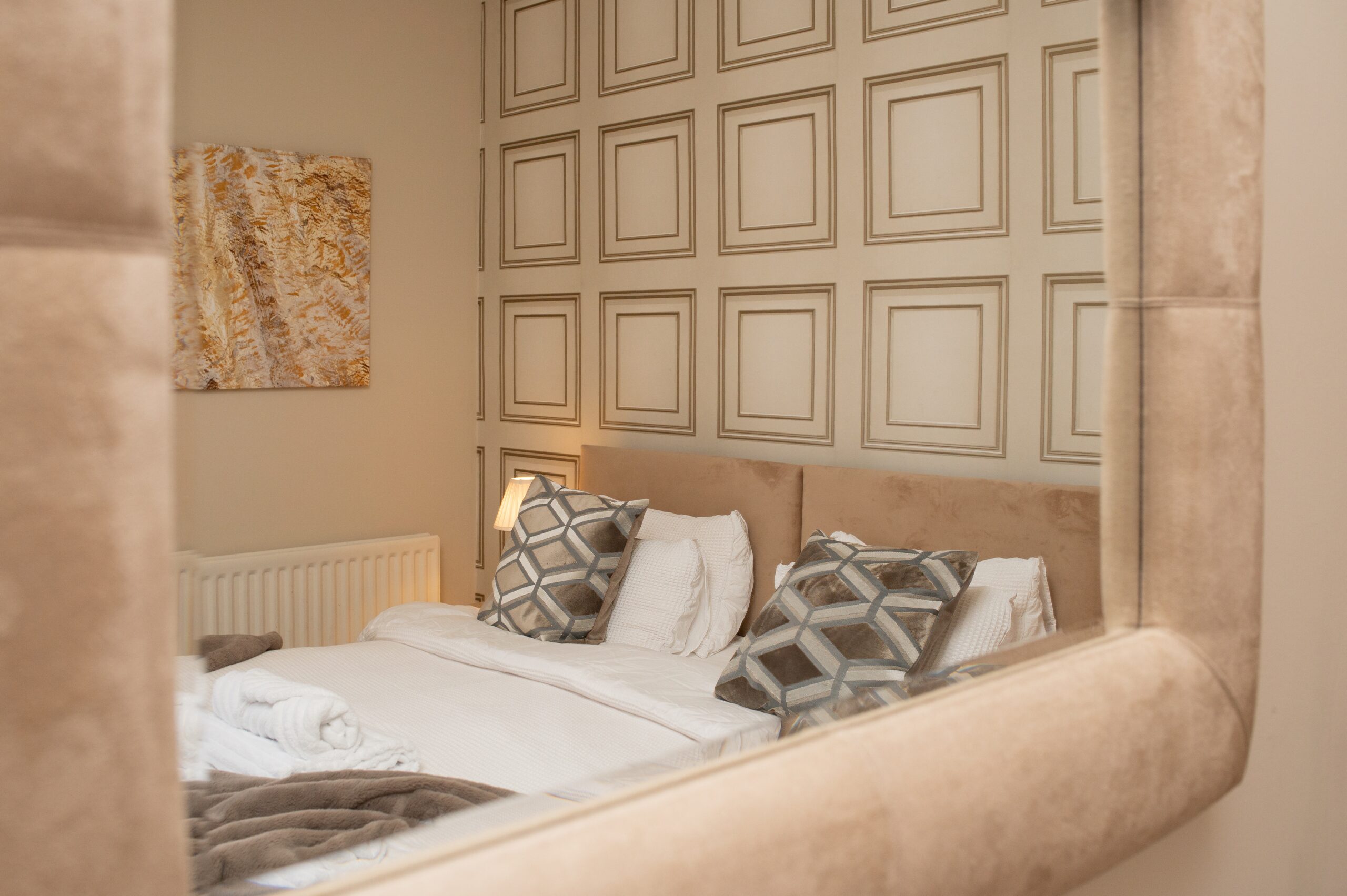 Contractor accommodation Crewe sleeps 4 The Rose Property Group
