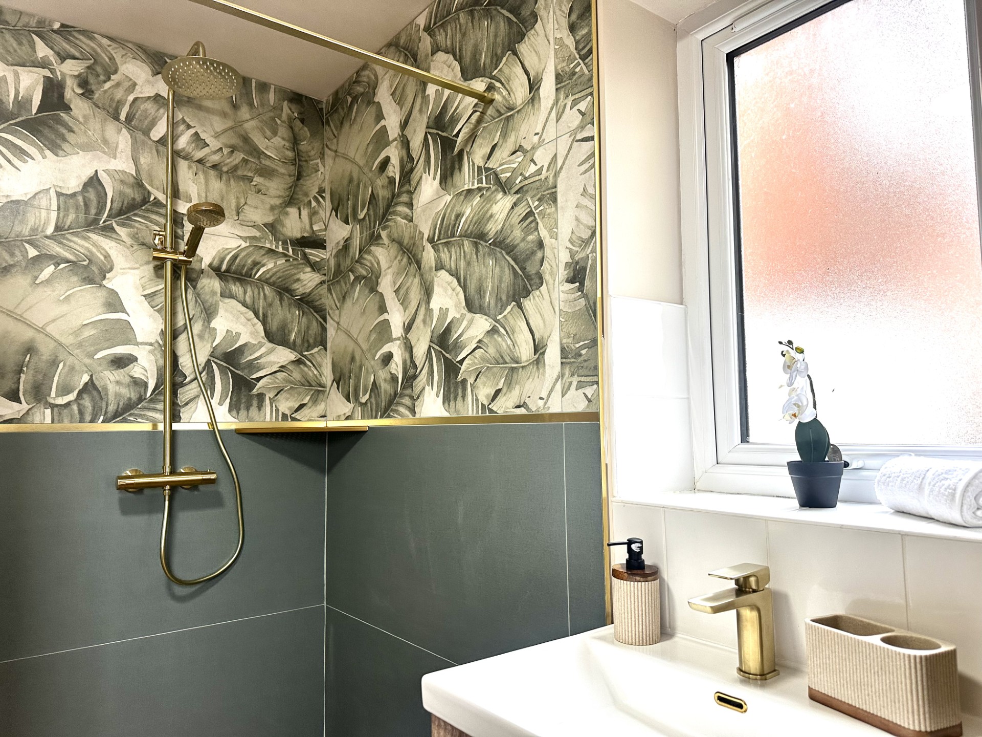 Nest House Crewe two bathrooms